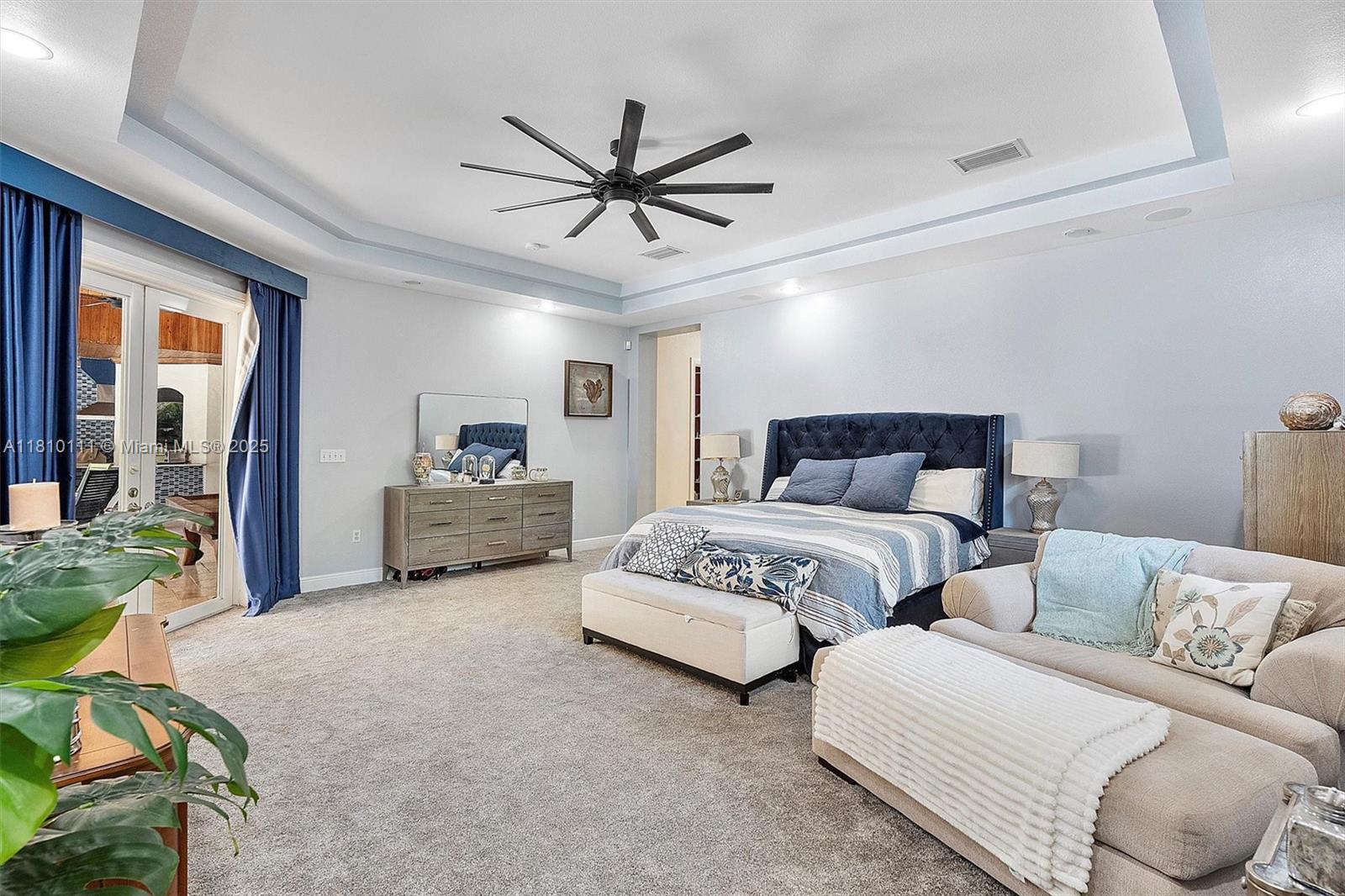 SILVER PALM CITY - Residential