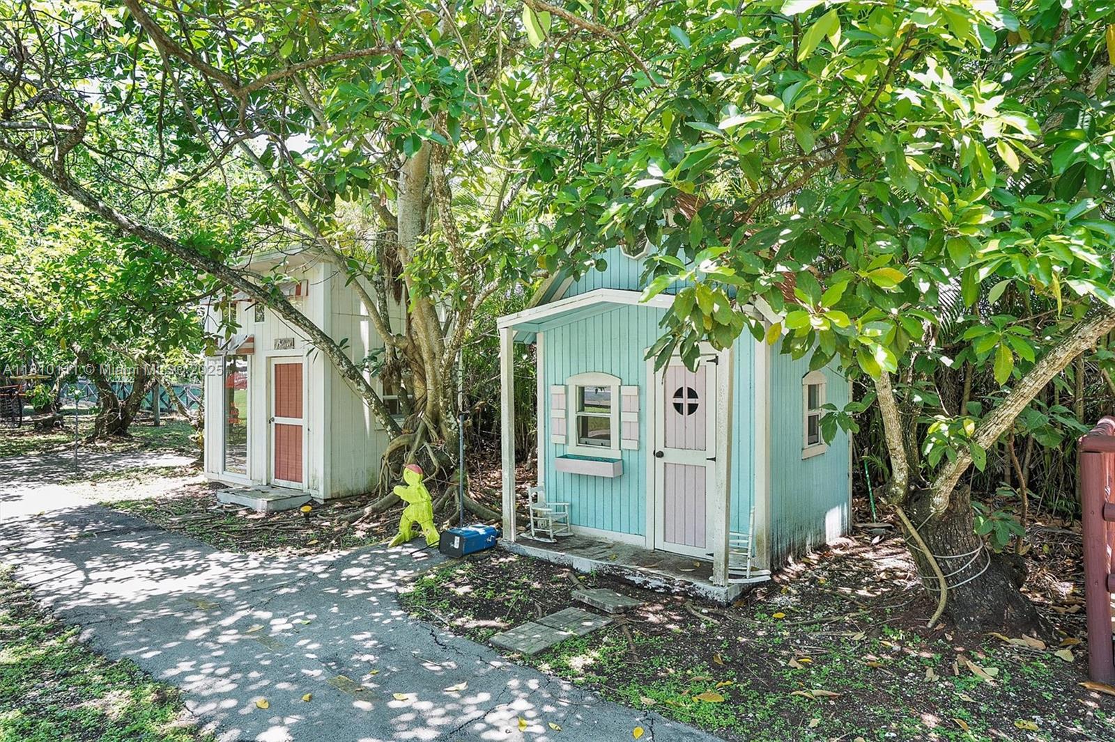 SILVER PALM CITY - Residential