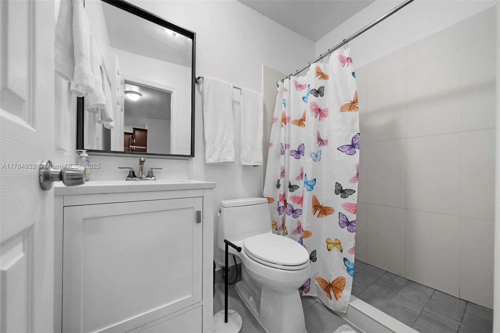 DUAL CONDO NO 1 - Residential