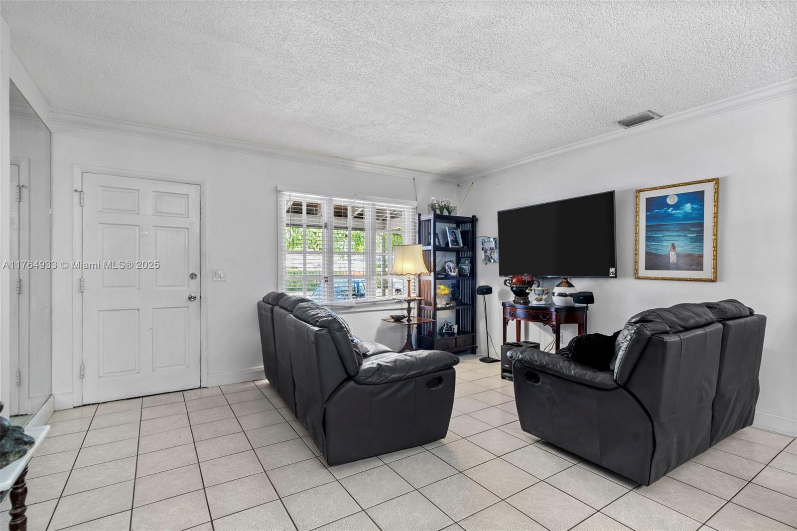 DUAL CONDO NO 1 - Residential
