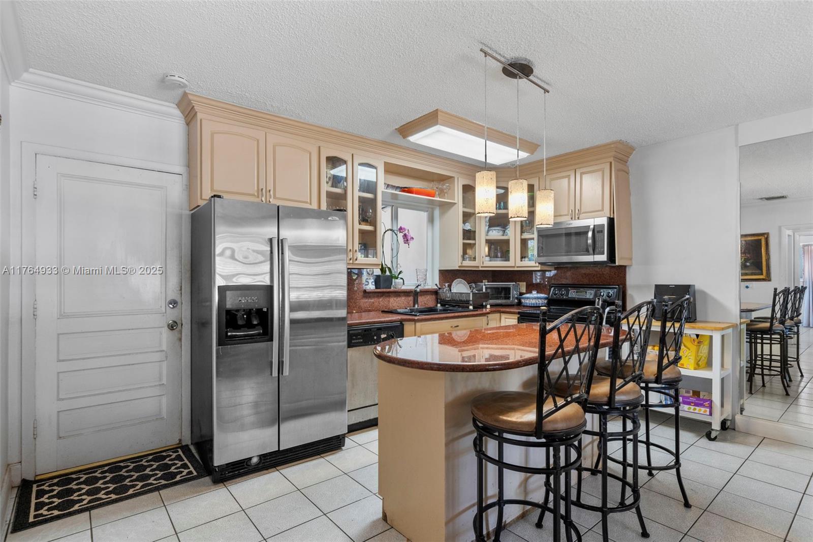 DUAL CONDO NO 1 - Residential