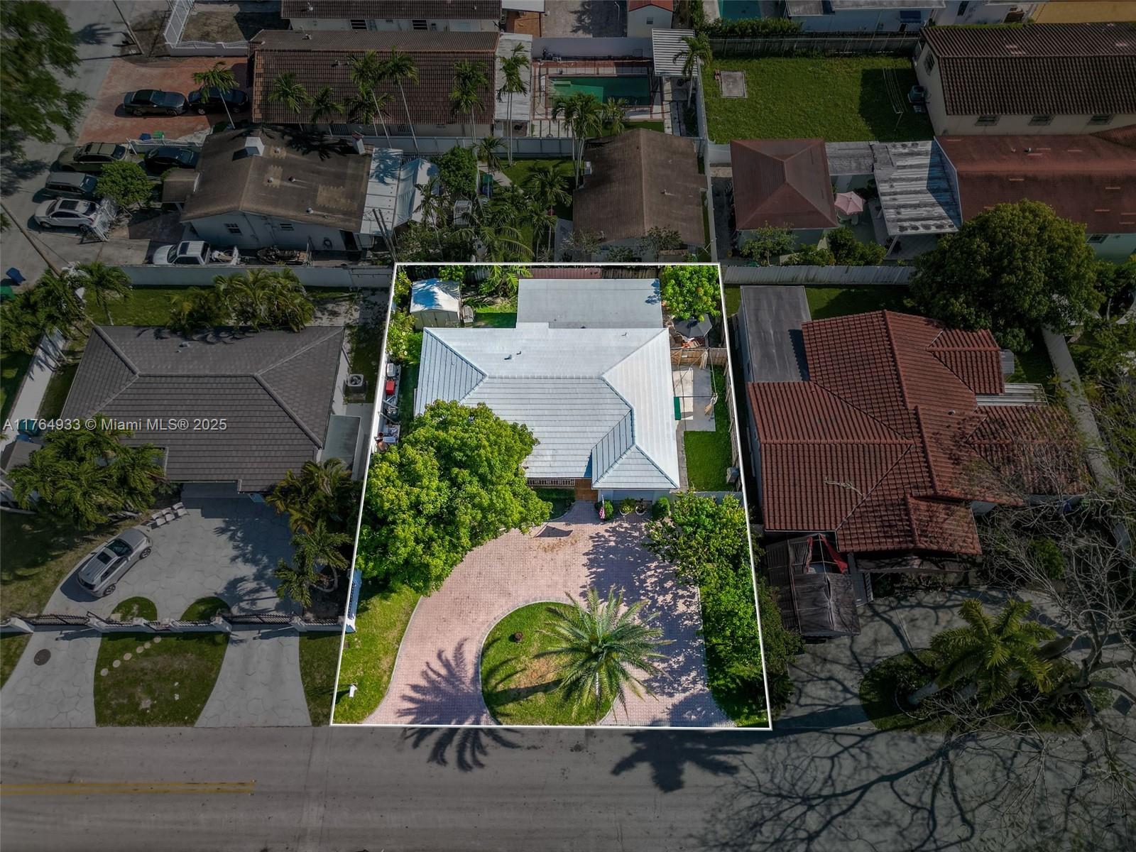 DUAL CONDO NO 1 - Residential