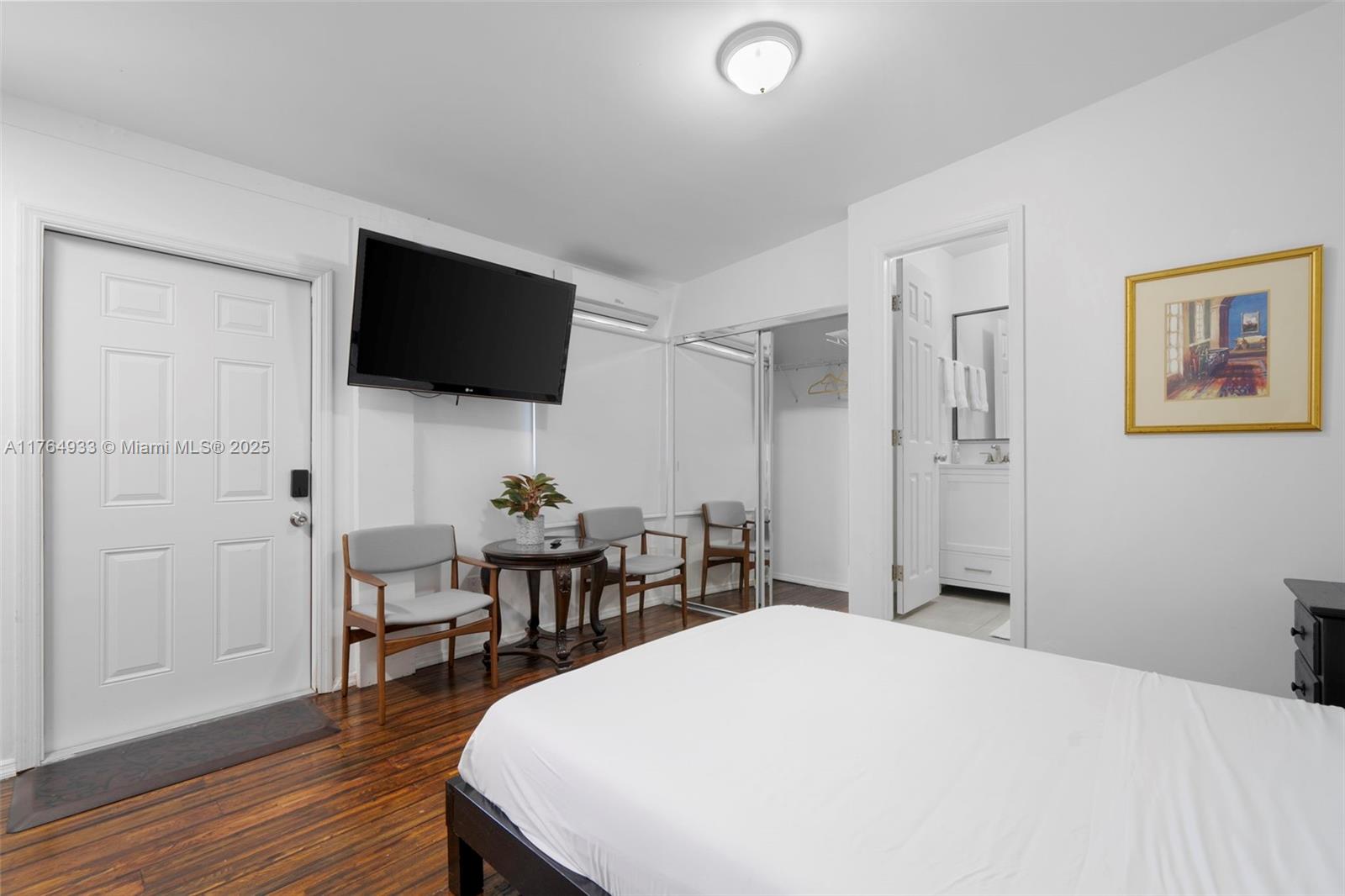 DUAL CONDO NO 1 - Residential