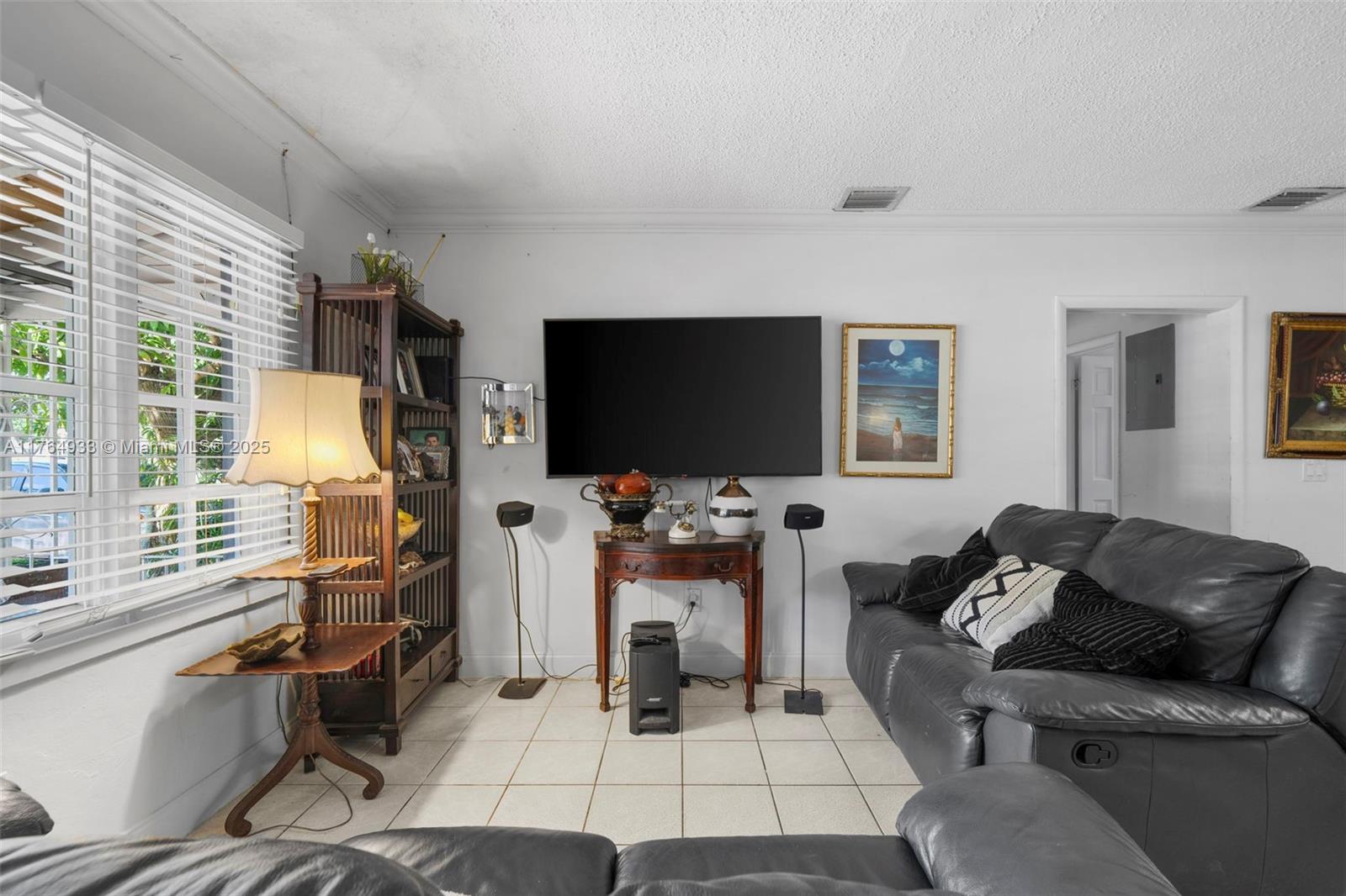 DUAL CONDO NO 1 - Residential