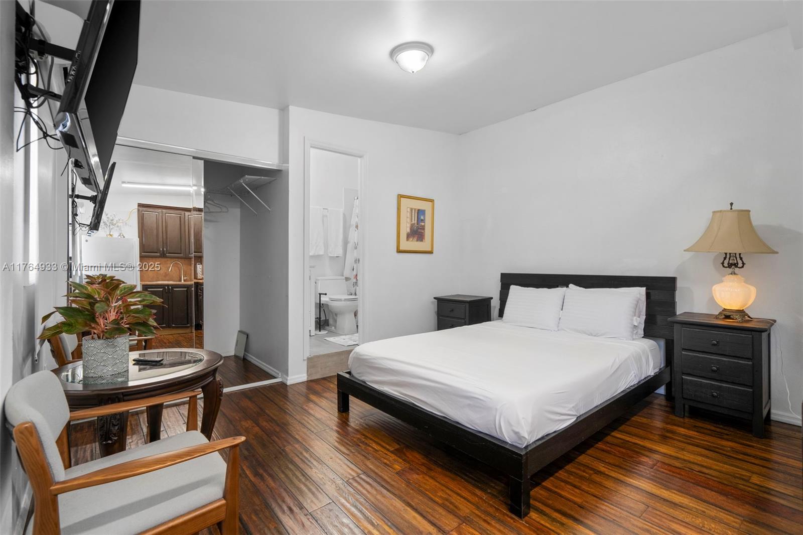 DUAL CONDO NO 1 - Residential