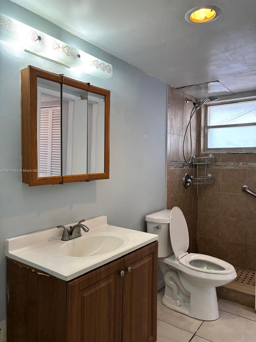 APRIL MIST CONDO - Residential
