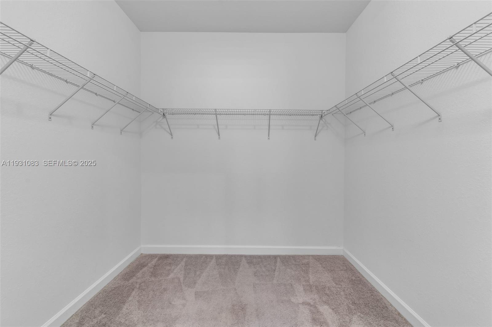 PINE ISLE - Residential Lease