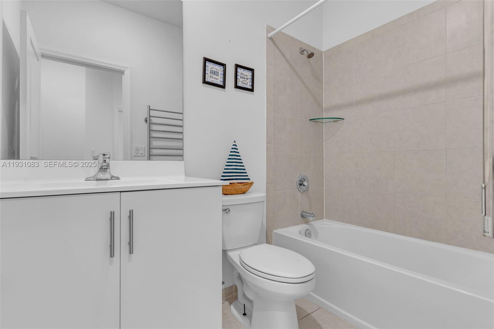 PINE ISLE - Residential Lease