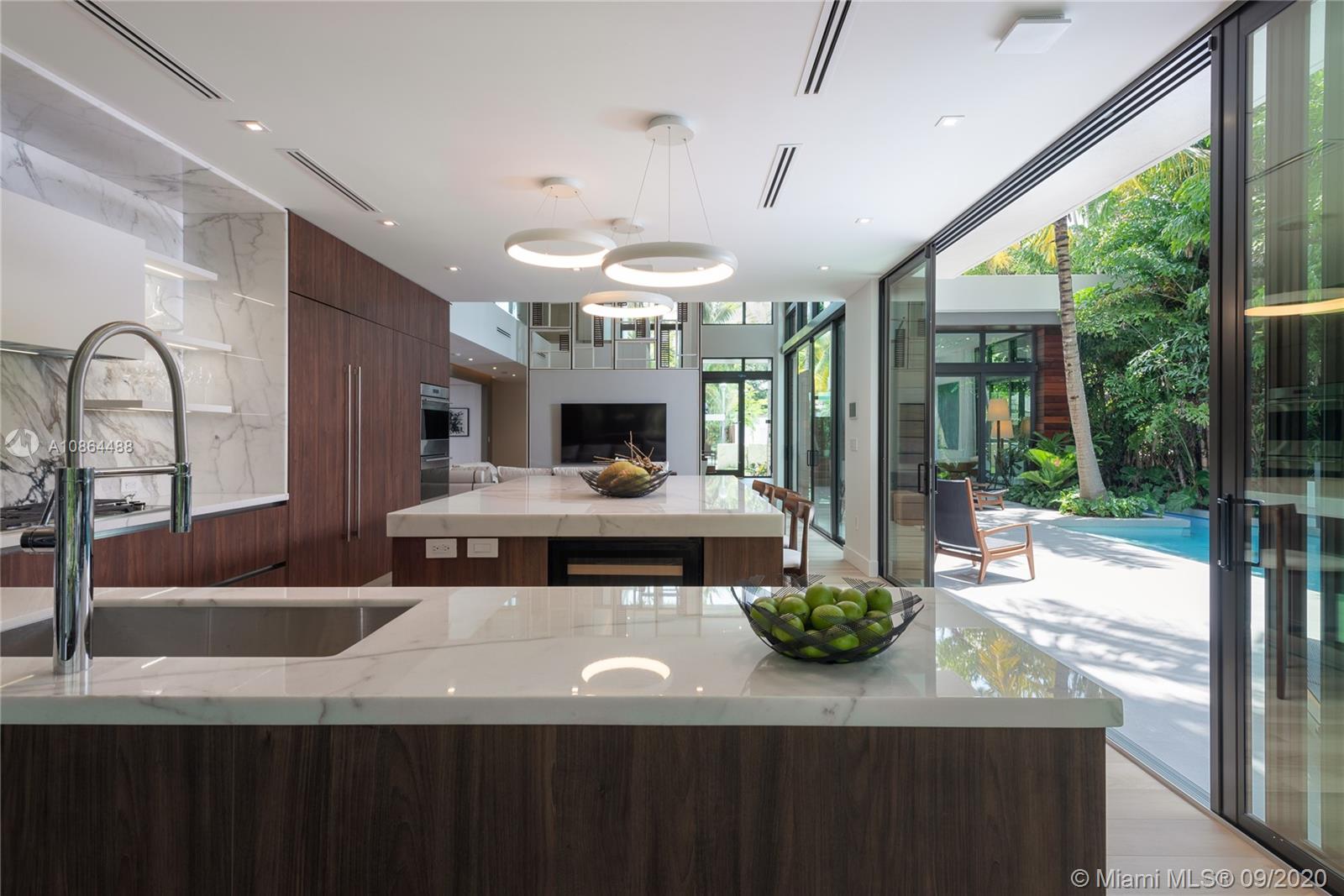 CRYSTAL BLUFF - Residential