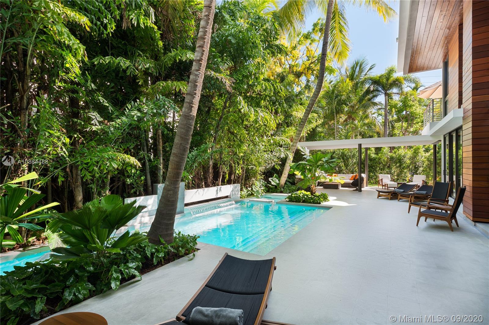 CRYSTAL BLUFF - Residential