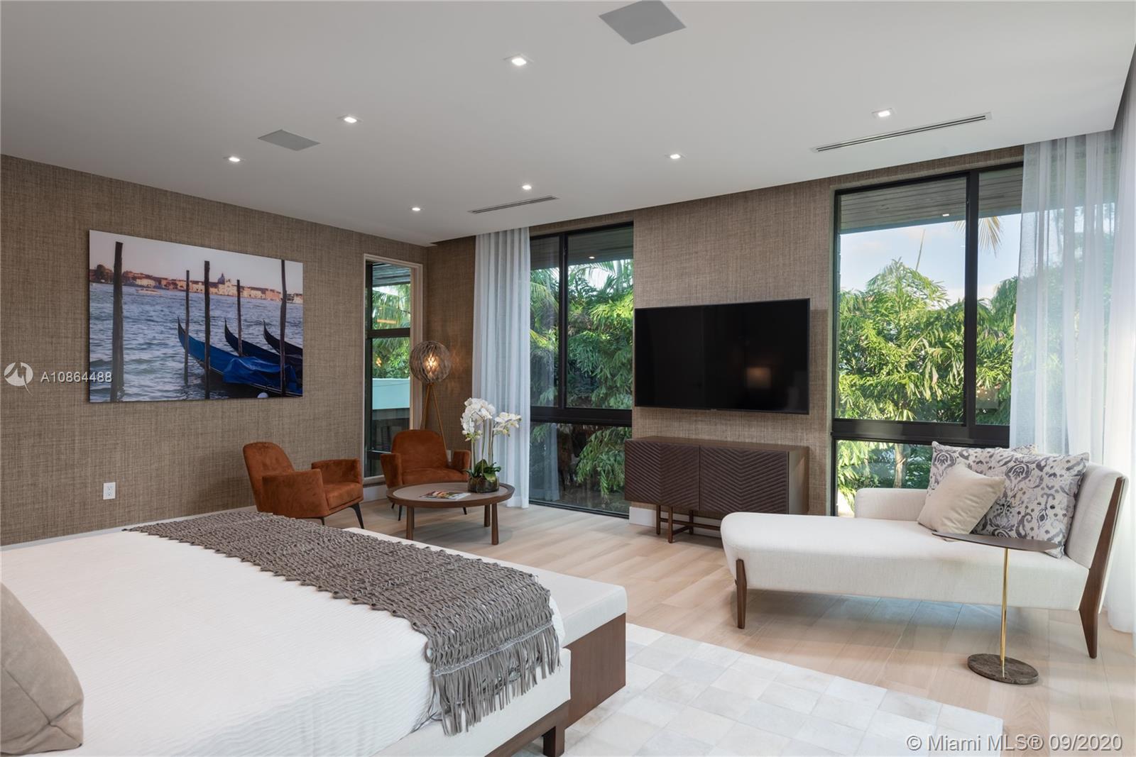 CRYSTAL BLUFF - Residential