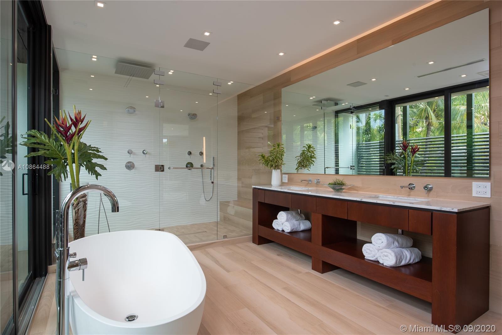 CRYSTAL BLUFF - Residential