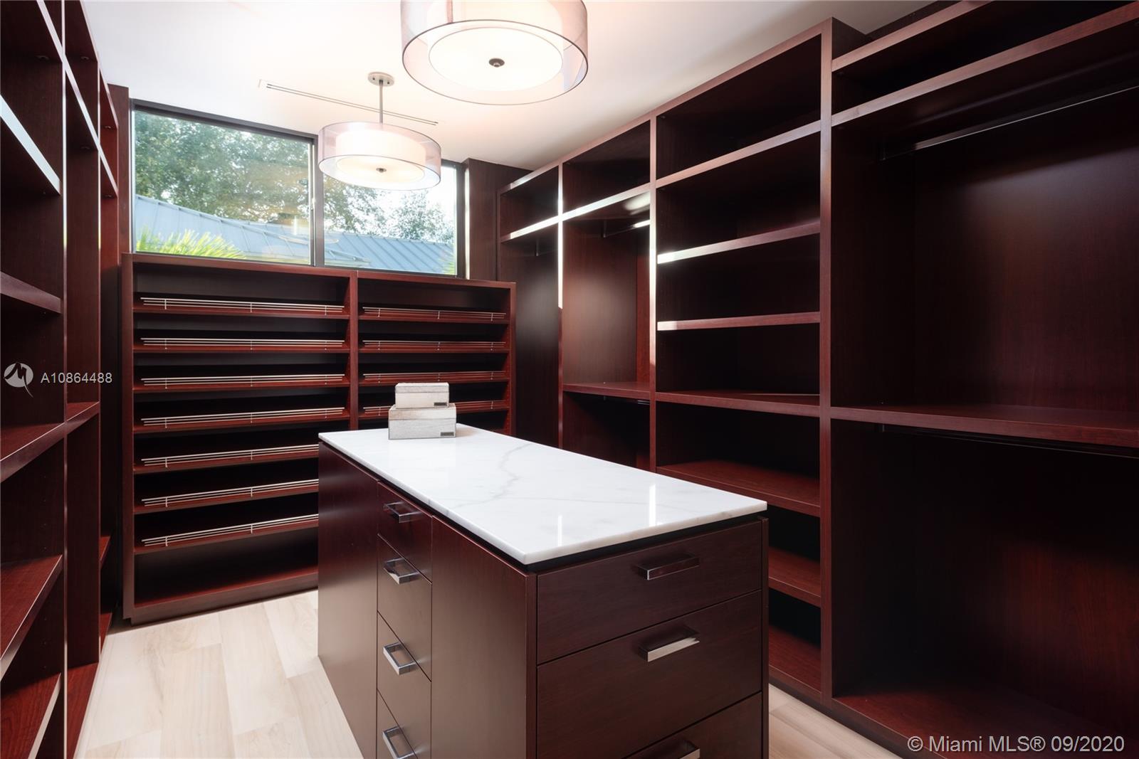 CRYSTAL BLUFF - Residential