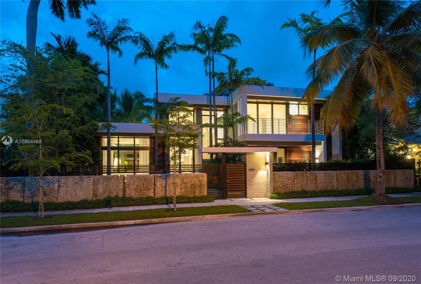 CRYSTAL BLUFF - Residential