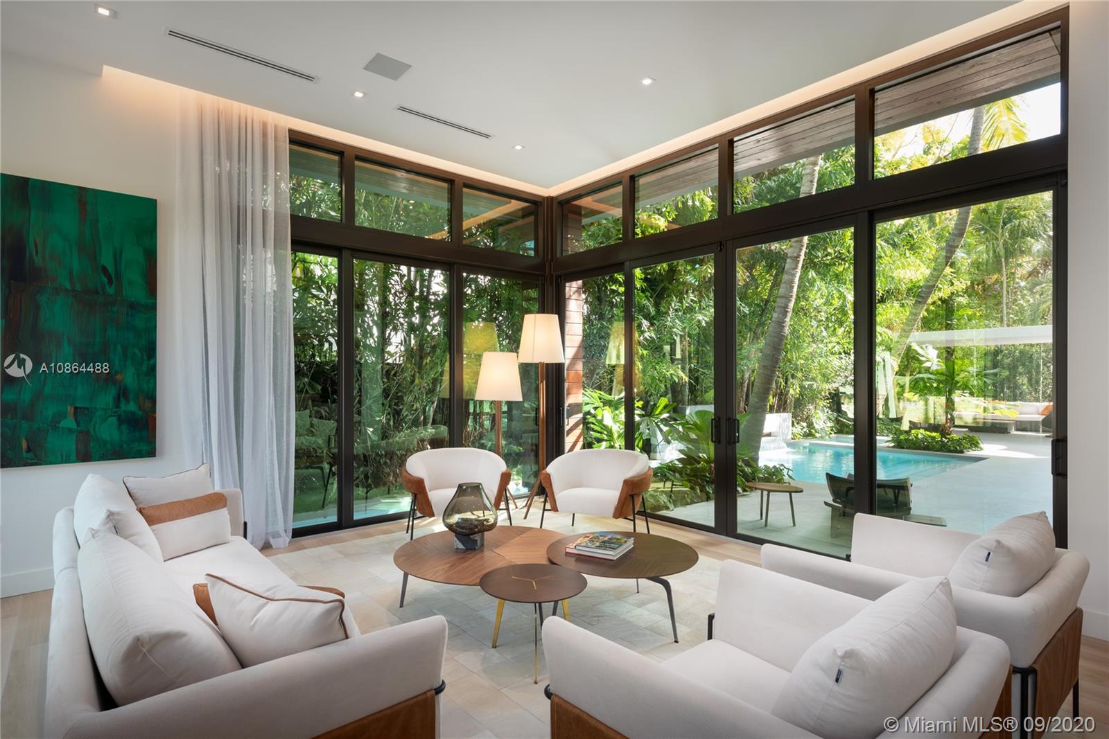 CRYSTAL BLUFF - Residential