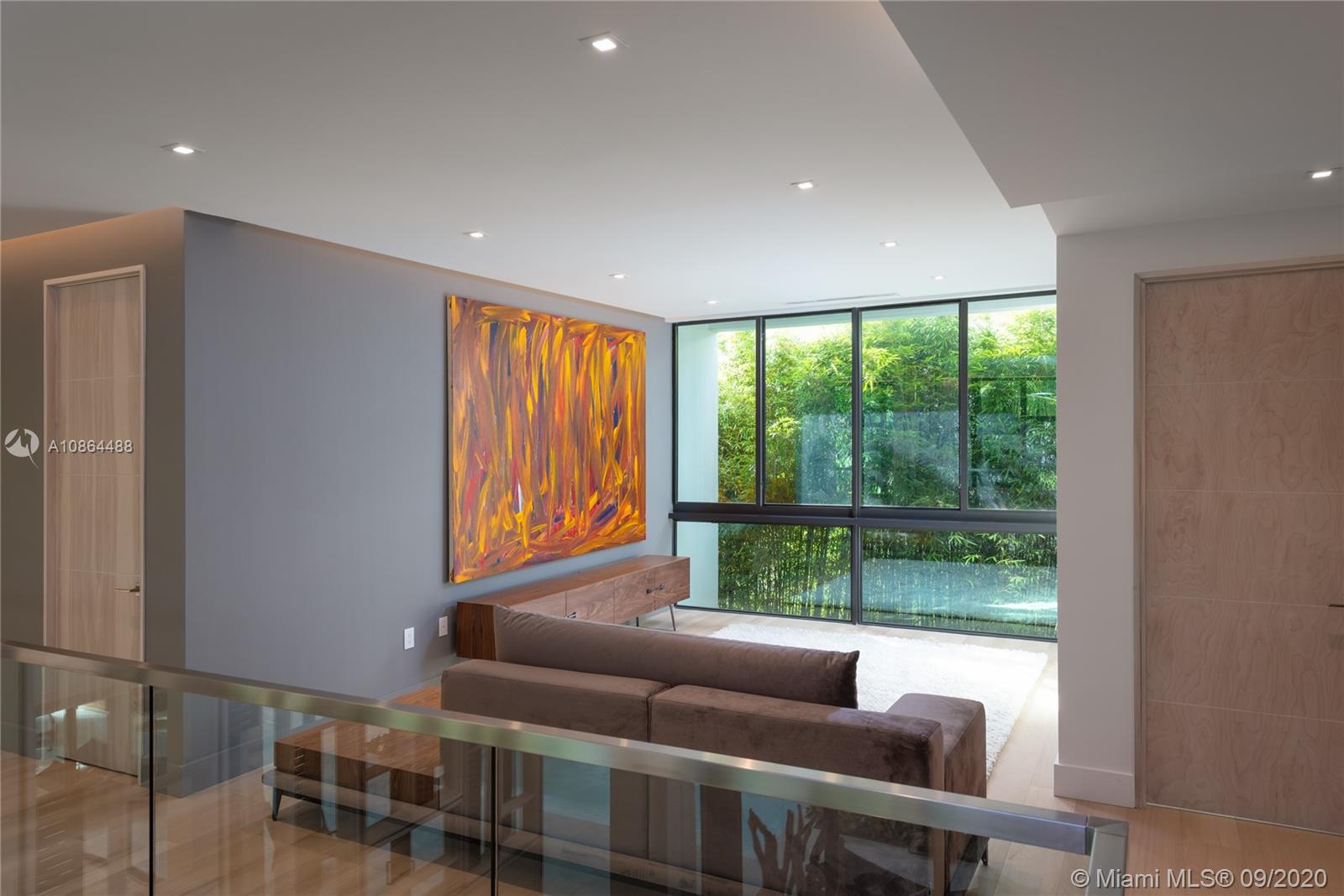 CRYSTAL BLUFF - Residential