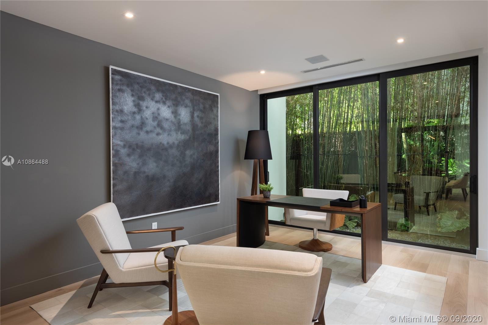 CRYSTAL BLUFF - Residential