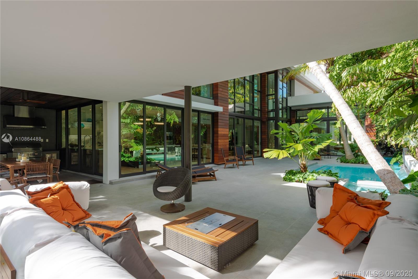 CRYSTAL BLUFF - Residential