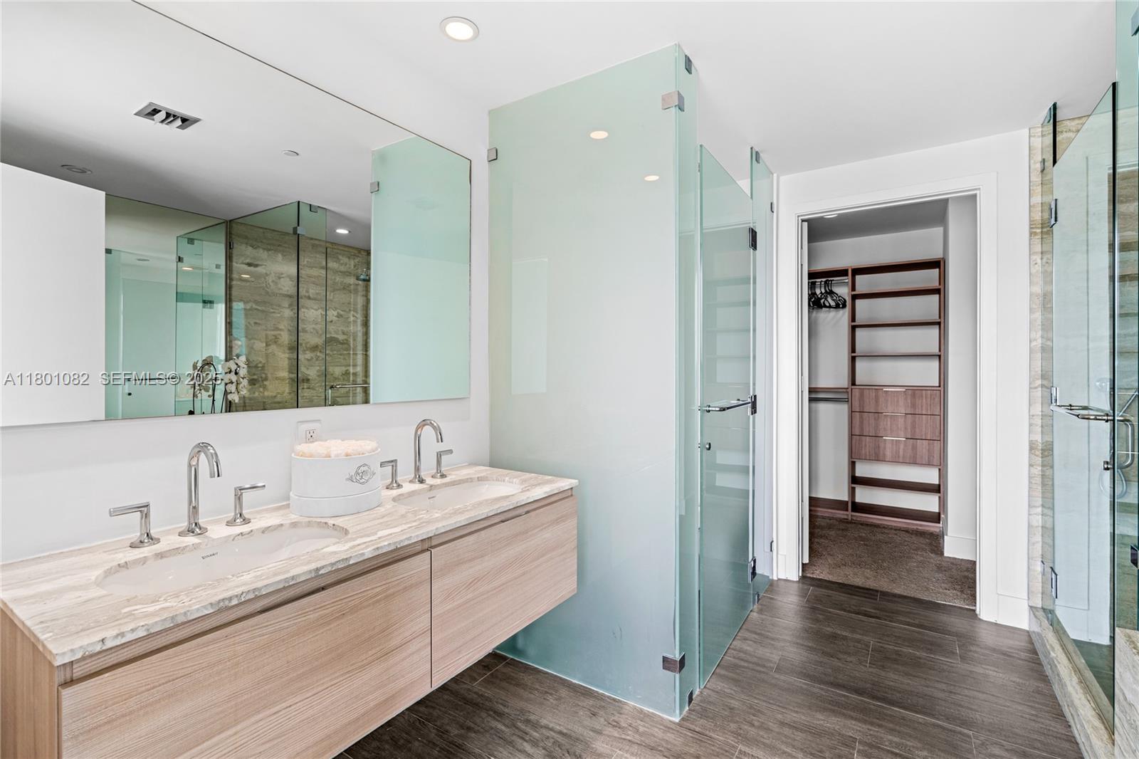 BISCAYNE BEACH CONDO - Residential