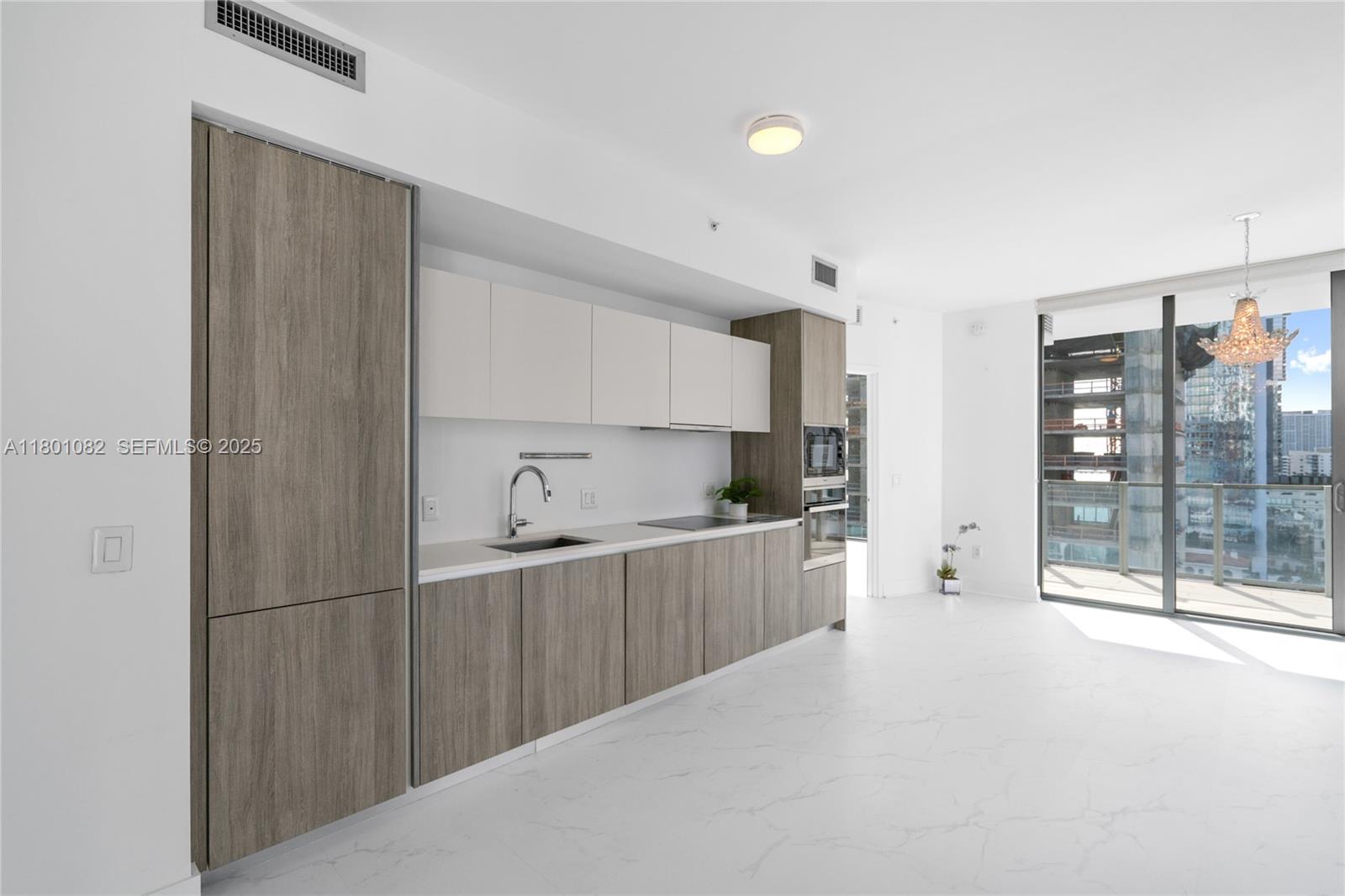 BISCAYNE BEACH CONDO - Residential