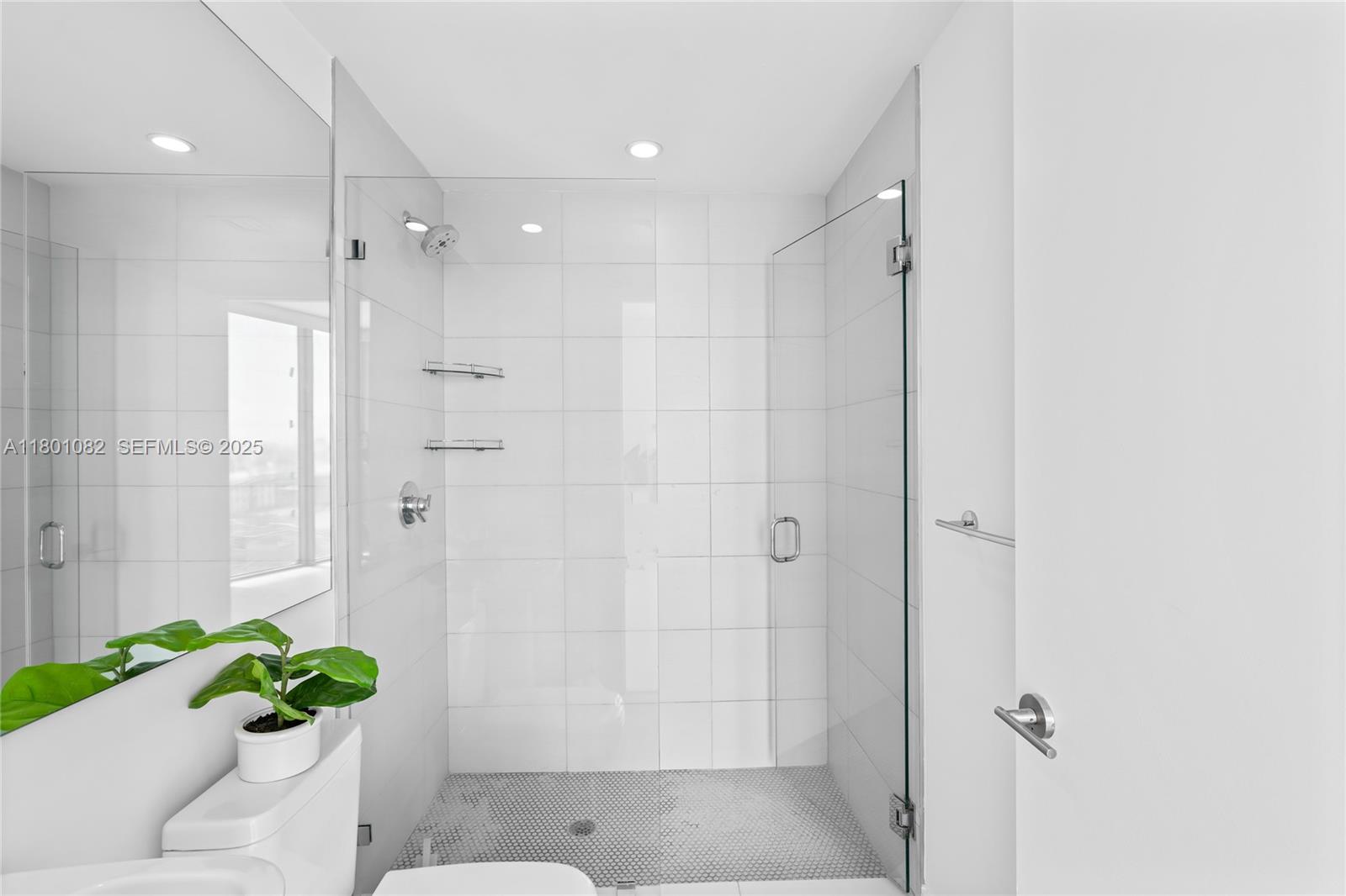 BISCAYNE BEACH CONDO - Residential