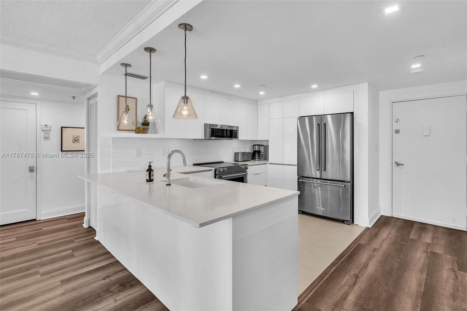 WATERVIEW CONDO - Residential