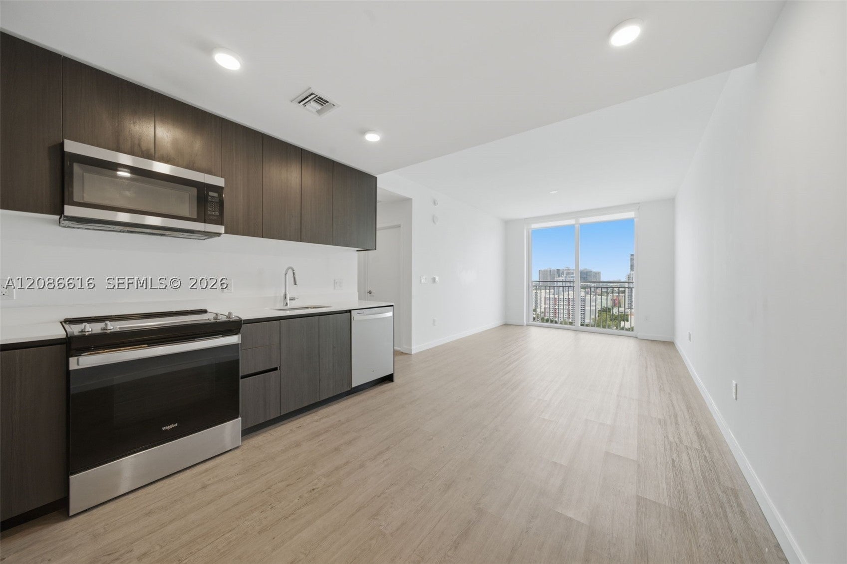 2000 Biscayne Blvd 1903