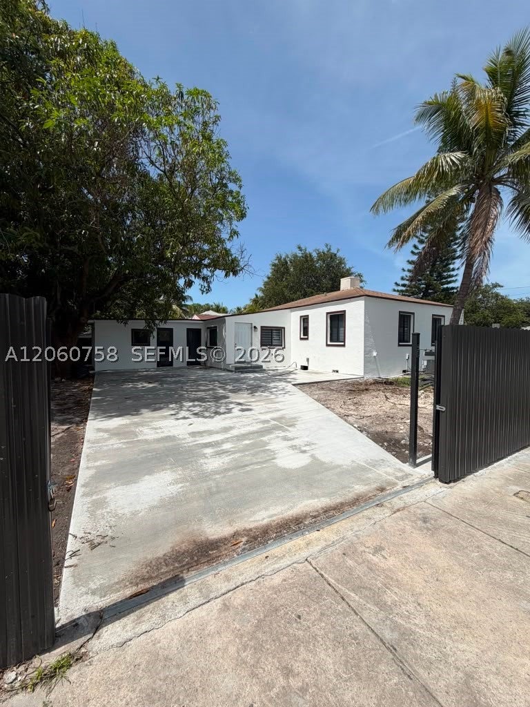 5700 N Miami Ave