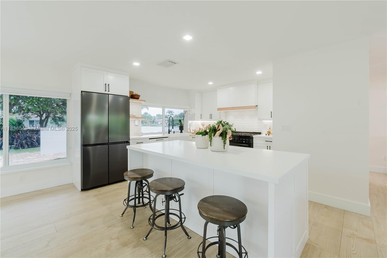 12241 SW 120th Ave, Miami, FL, 33186/$949,900 2 12241 SW 120th Ave