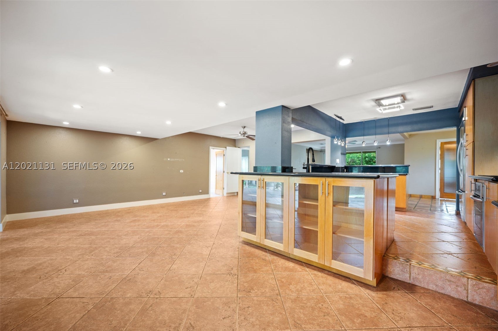 4512 SW 37th Ave