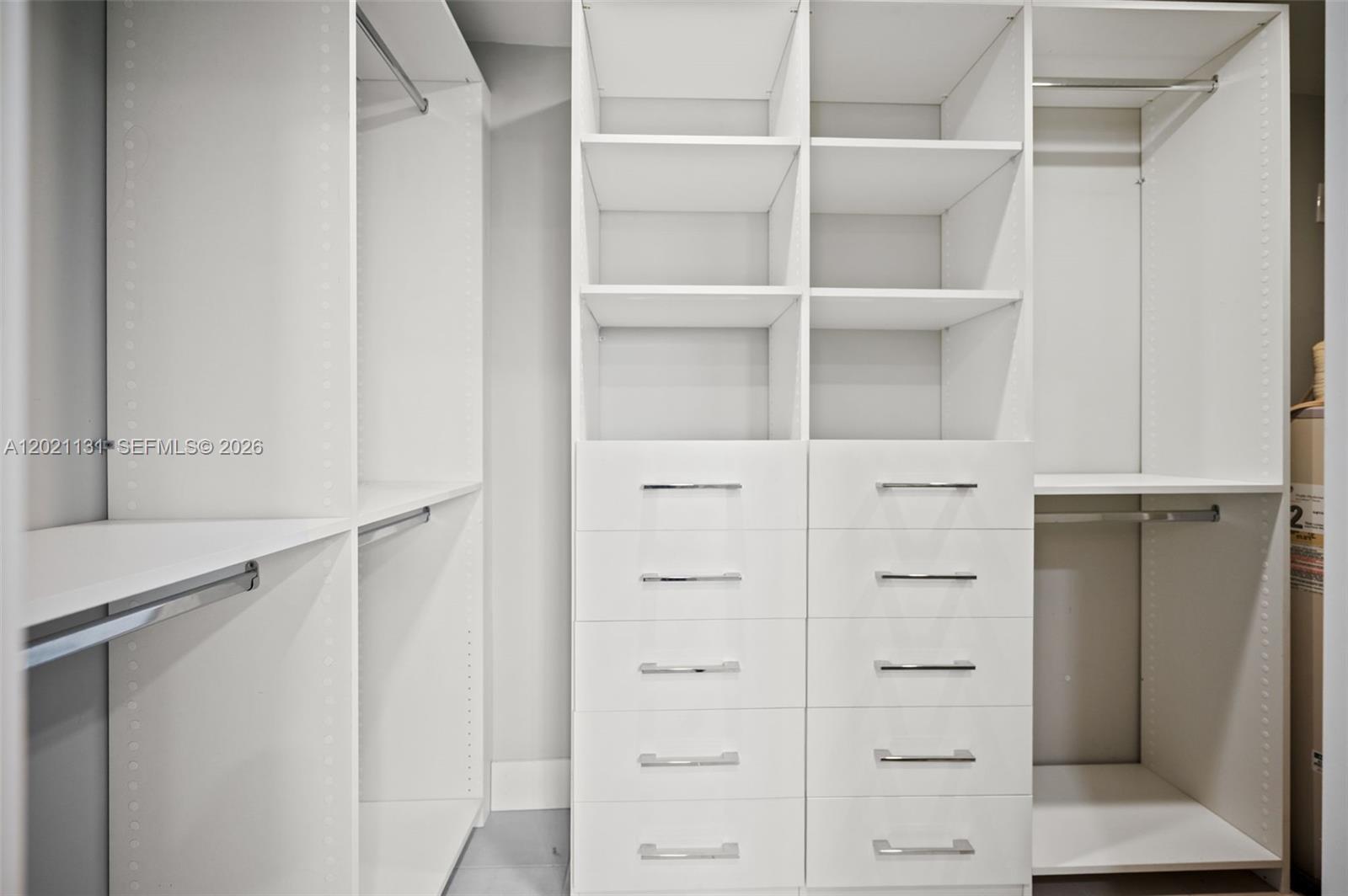 DAVIS ISLES SEC 5 - Residential