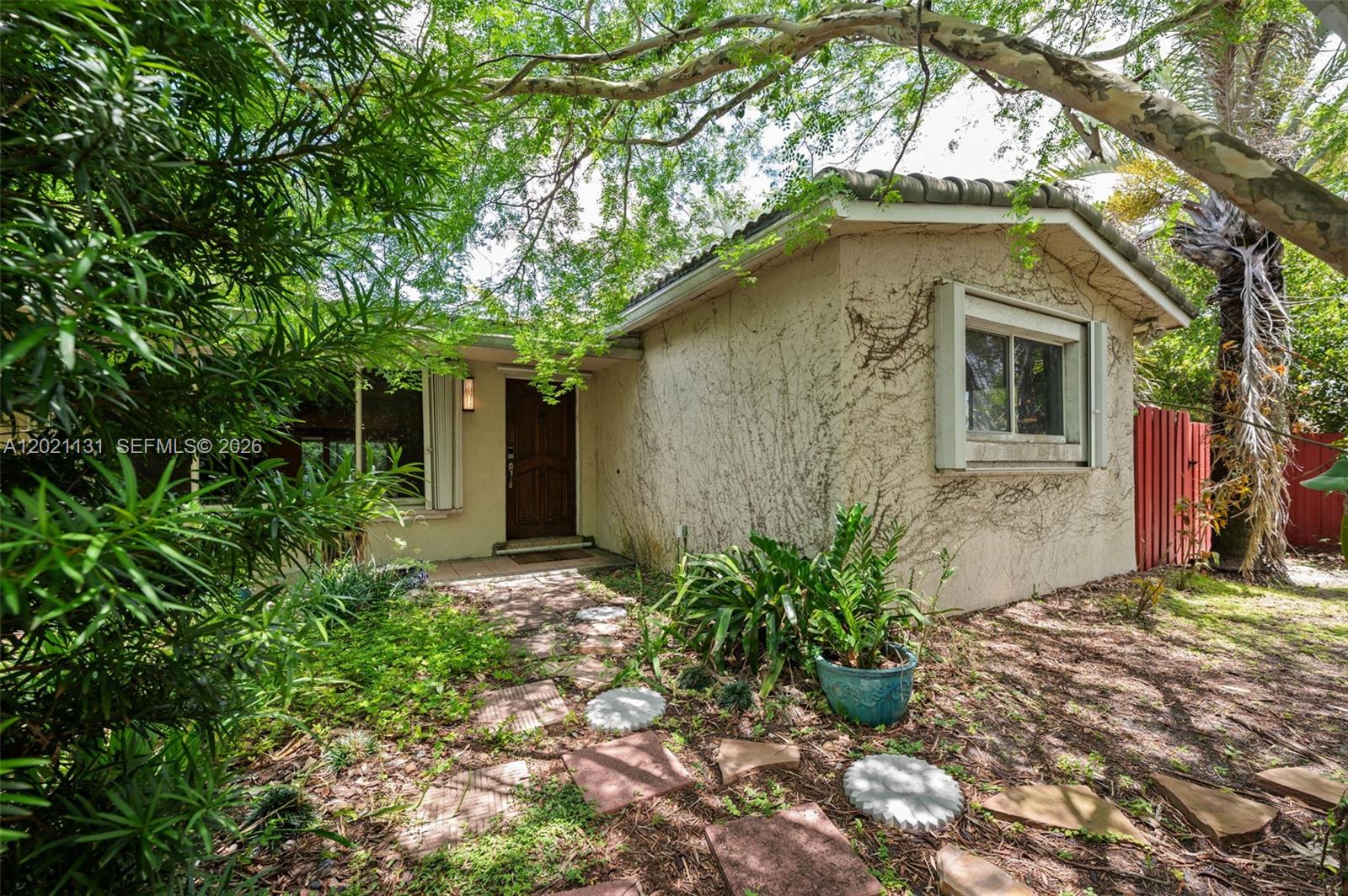 DAVIS ISLES SEC 5 - Residential