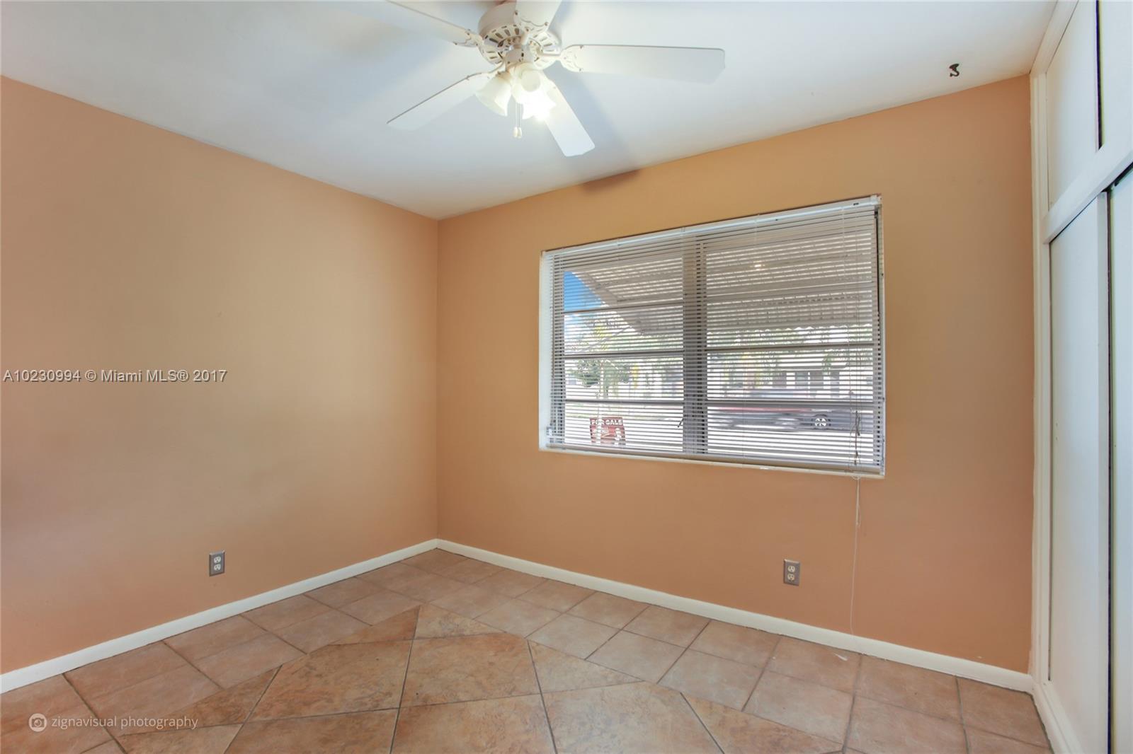 LAKE OSBORNE HEIGHTS - Residential