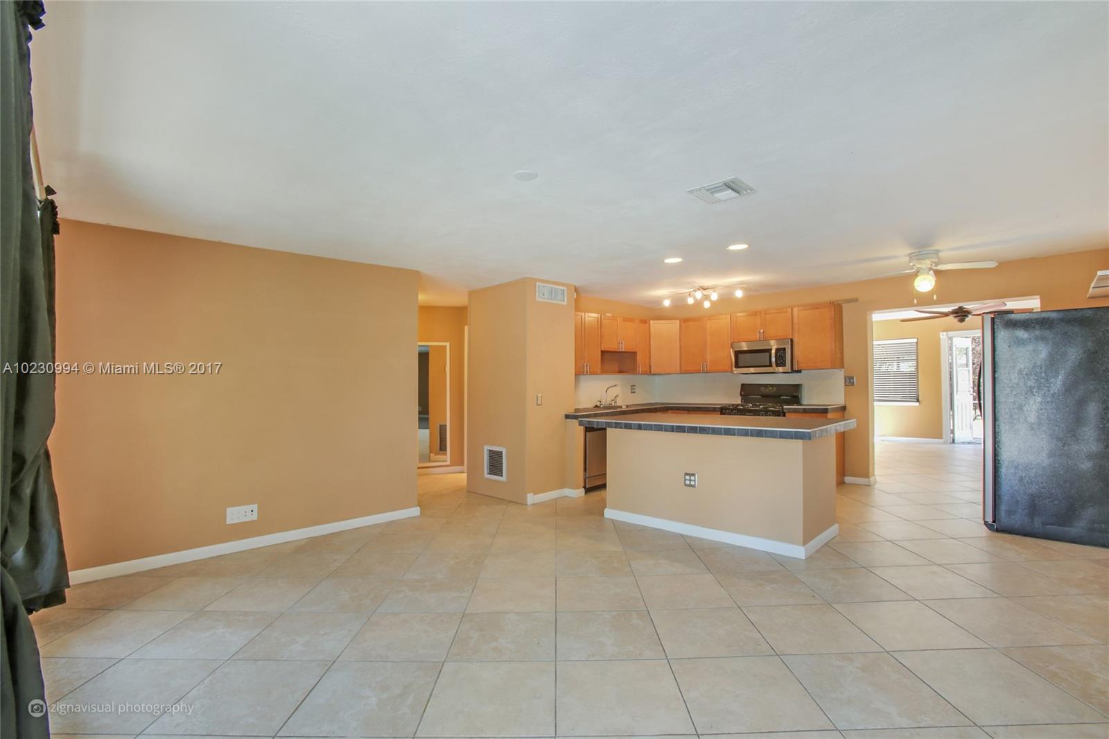 LAKE OSBORNE HEIGHTS - Residential