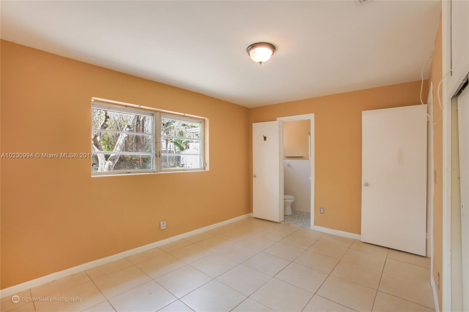 LAKE OSBORNE HEIGHTS - Residential