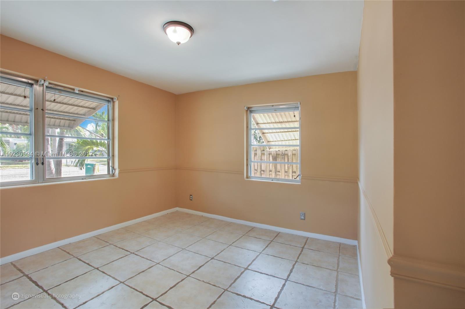 LAKE OSBORNE HEIGHTS - Residential