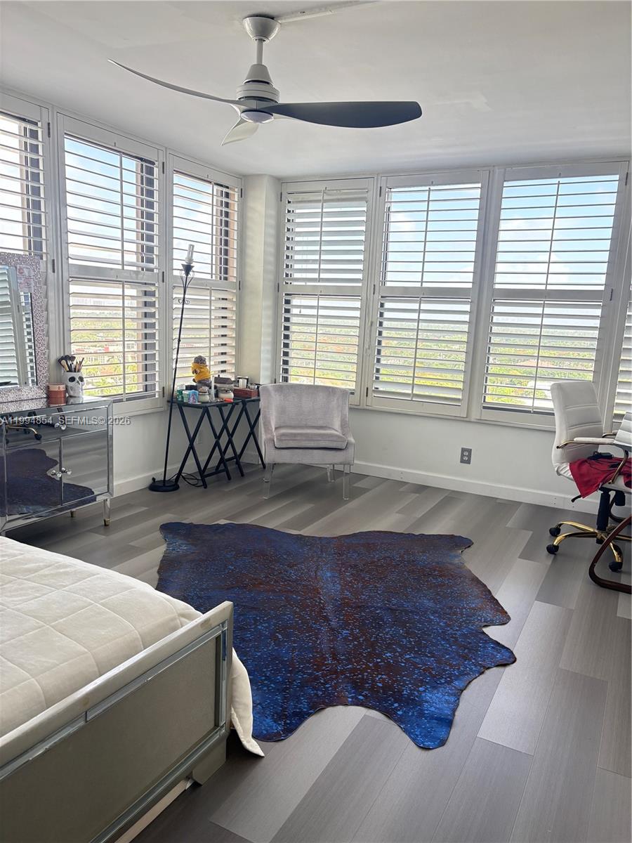 OLYMPUS CONDO PHASE - Residential