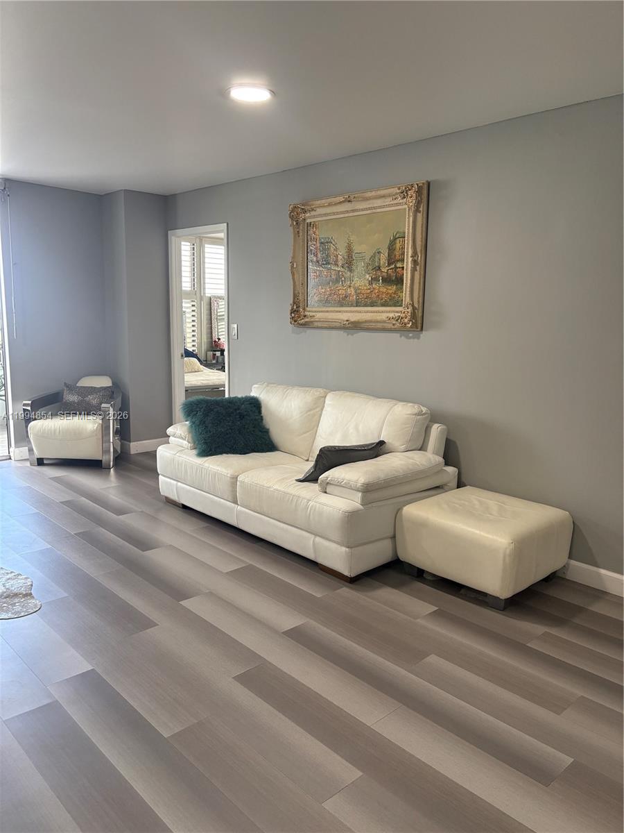 OLYMPUS CONDO PHASE - Residential