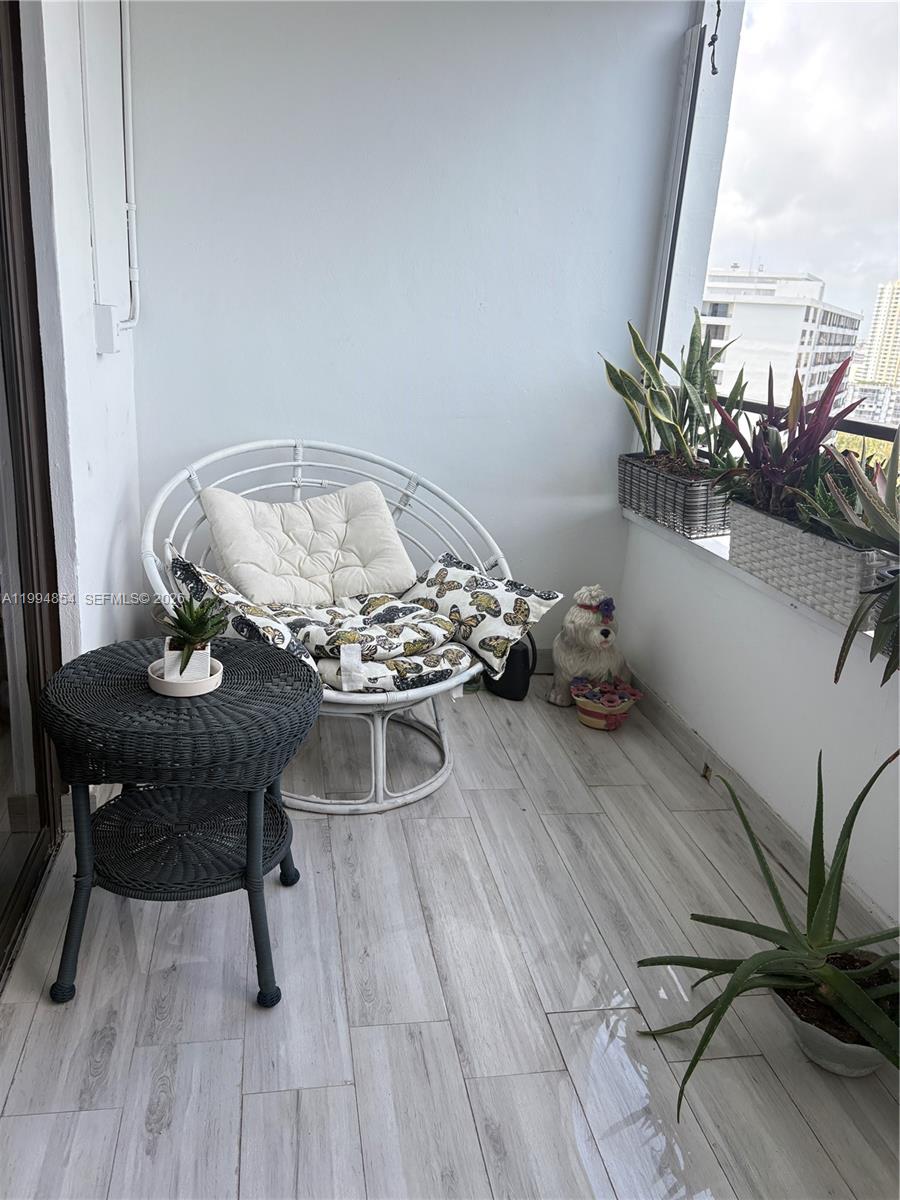 OLYMPUS CONDO PHASE - Residential