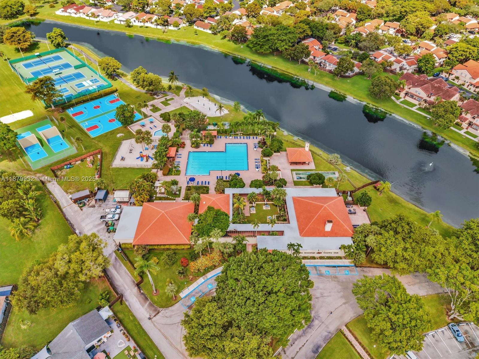 CROSSINGS PATIO HOMES SEC - Residential