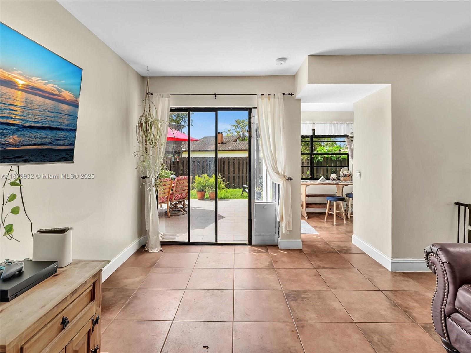 CROSSINGS PATIO HOMES SEC - Residential