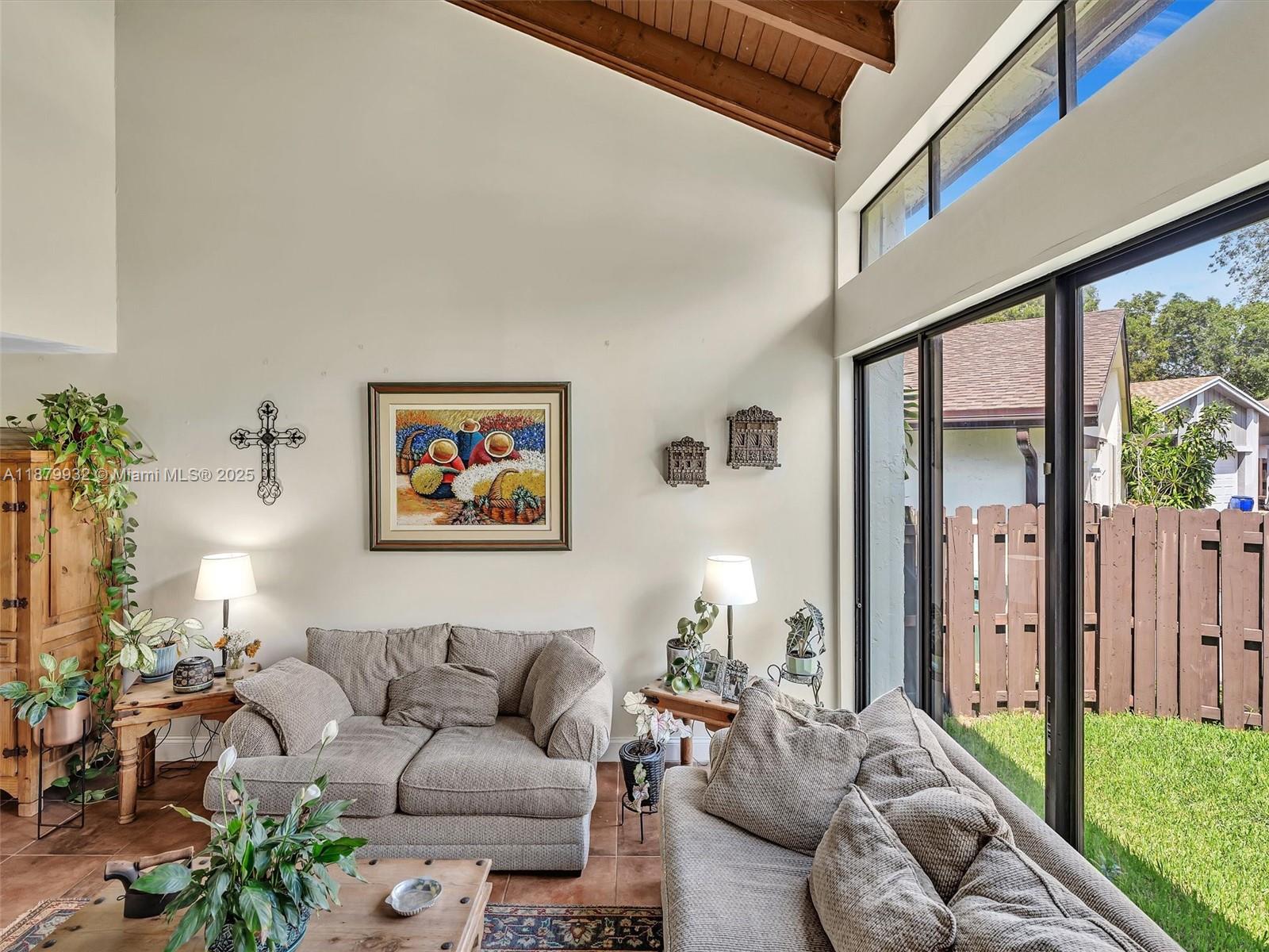 CROSSINGS PATIO HOMES SEC - Residential