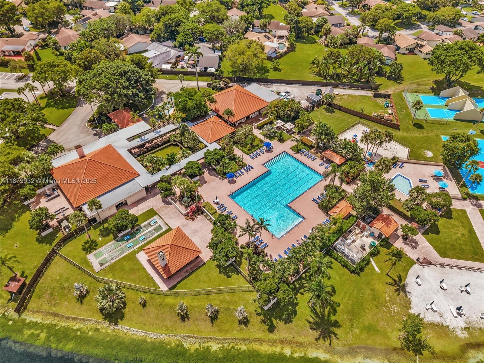 CROSSINGS PATIO HOMES SEC - Residential