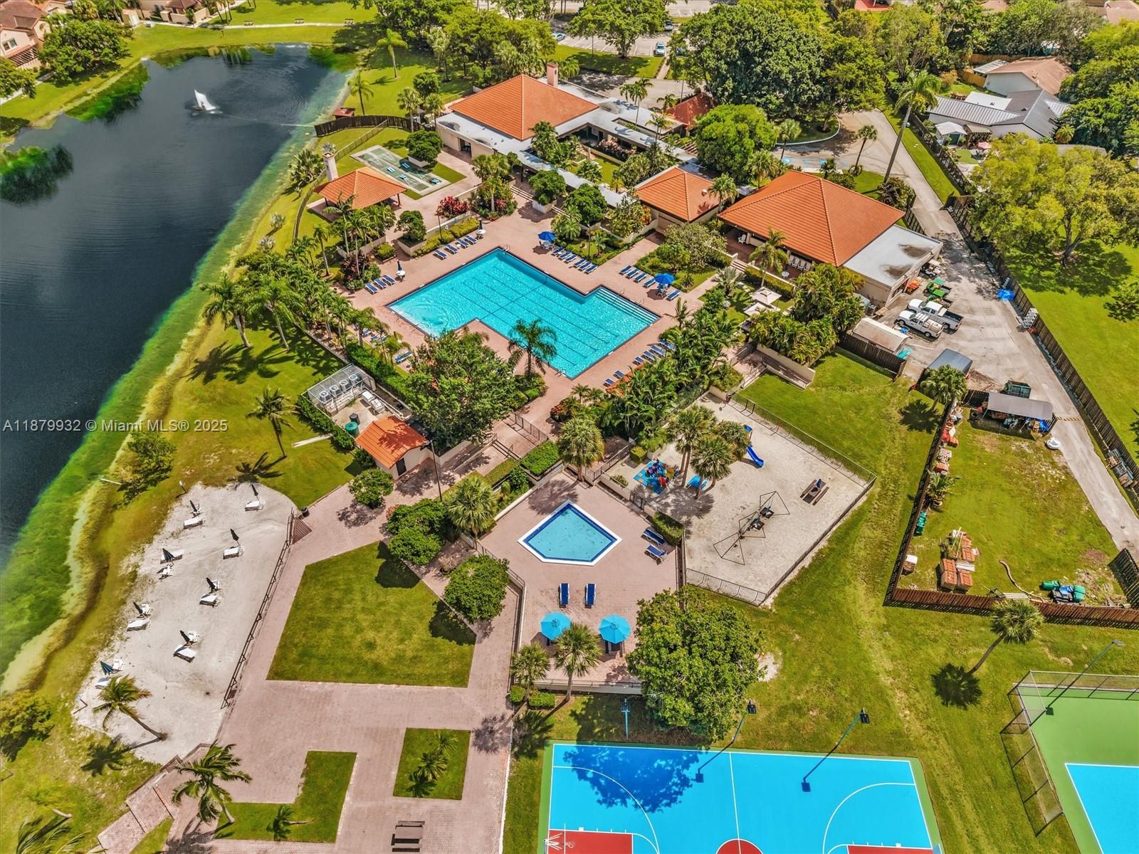 CROSSINGS PATIO HOMES SEC - Residential