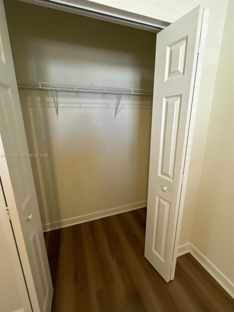 EMERALD CREEK TOWNHOMES - Residential Lease