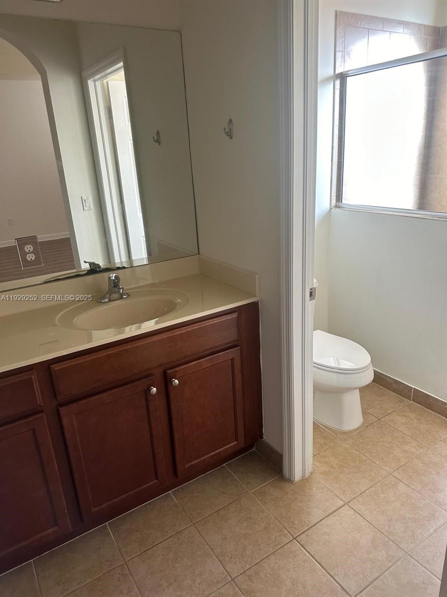 EMERALD CREEK TOWNHOMES - Residential Lease