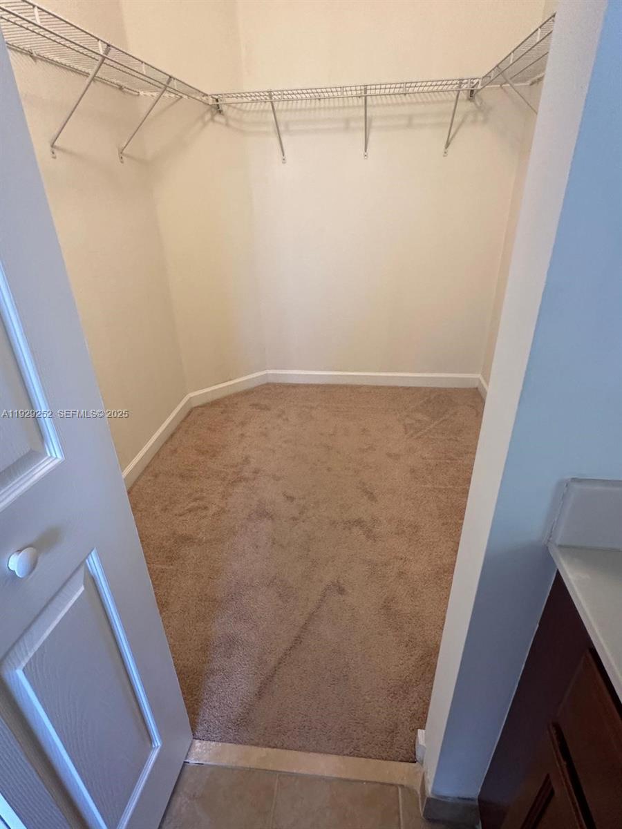 EMERALD CREEK TOWNHOMES - Residential Lease