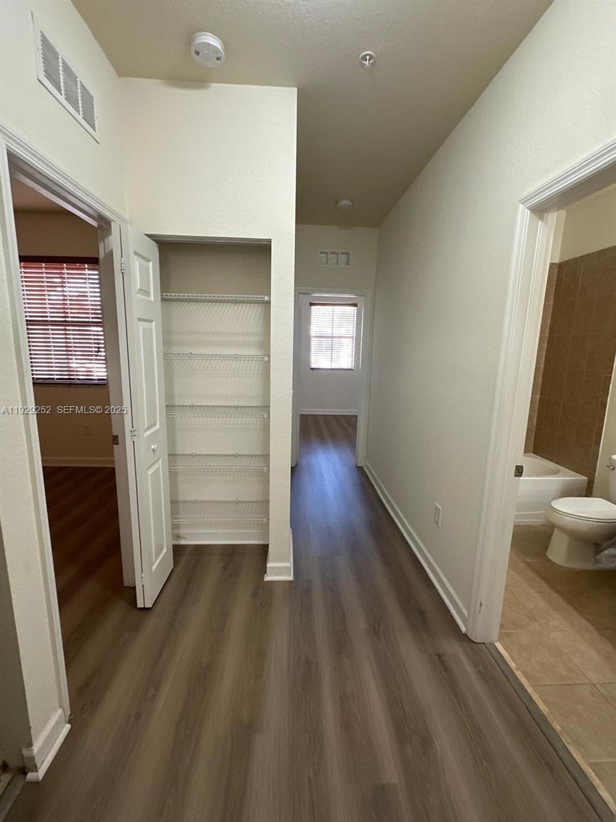 EMERALD CREEK TOWNHOMES - Residential Lease