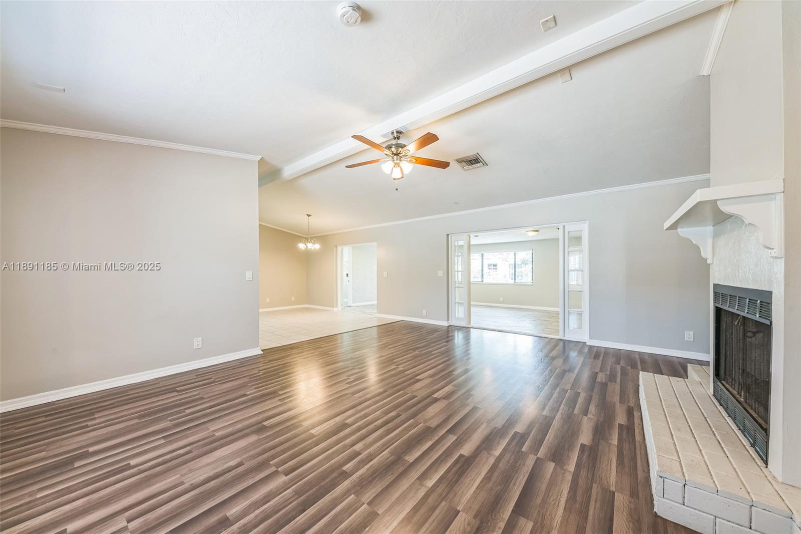 BOCA TRAILS 1 - Residential