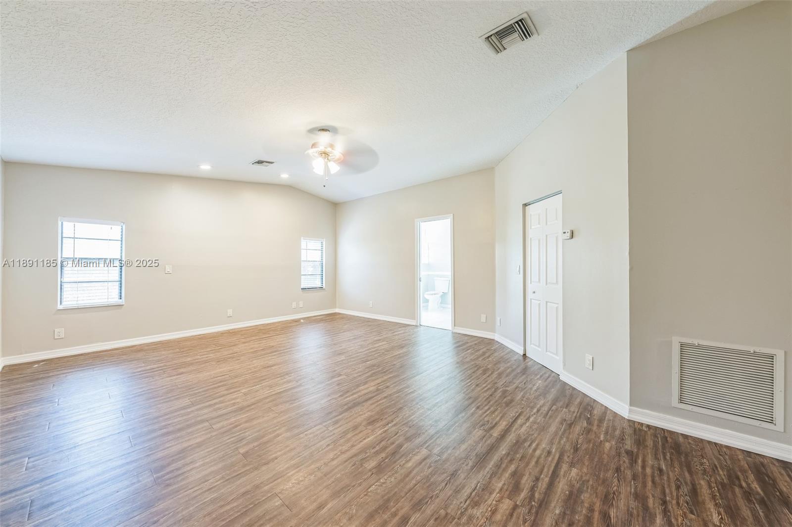 BOCA TRAILS 1 - Residential